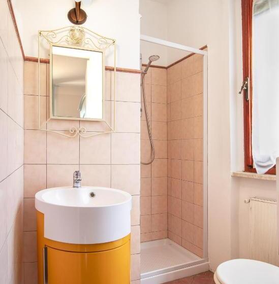 Номер Стандарт Трехместный, Villa Ori B&b