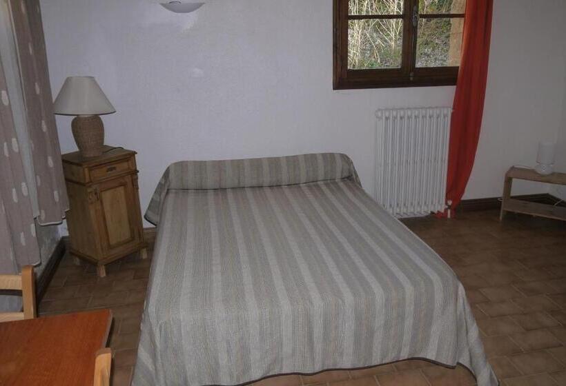 غرفة قياسية, Auberge Des Seguins