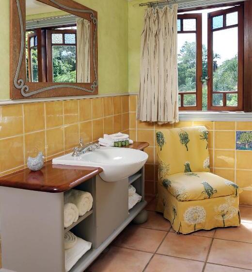 スイート, The Spotted Chook