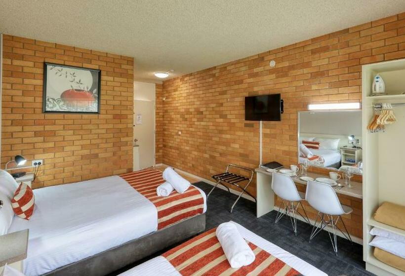 اتاق استاندارد, Court Street Motel