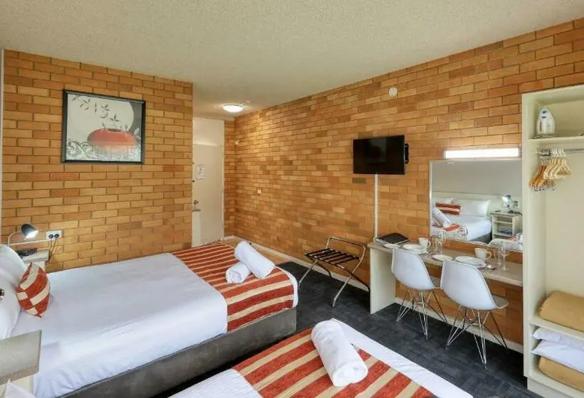 اتاق استاندارد, Court Street Motel