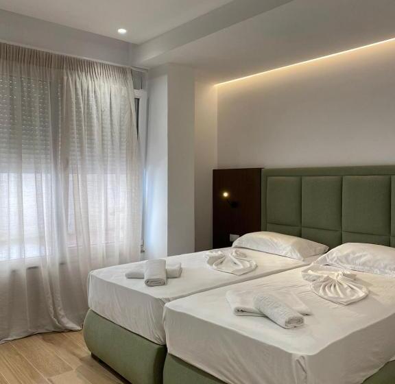Chambre Supérieure, Eval Hotel Sarande