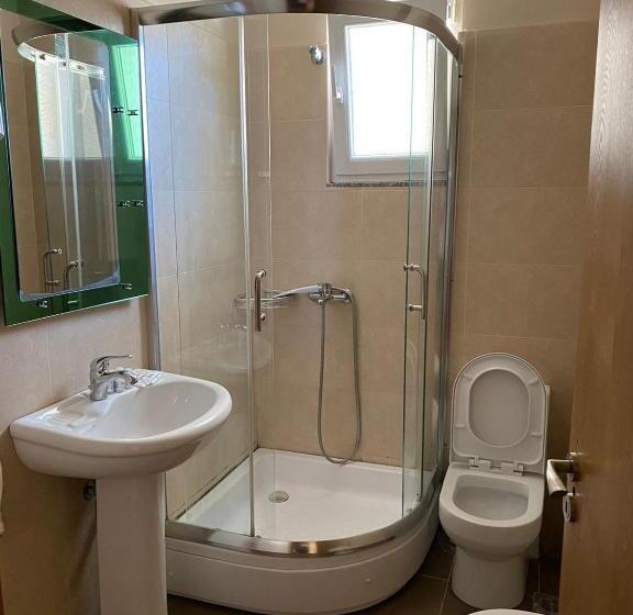 Suite Familiale, Eval Hotel Sarande