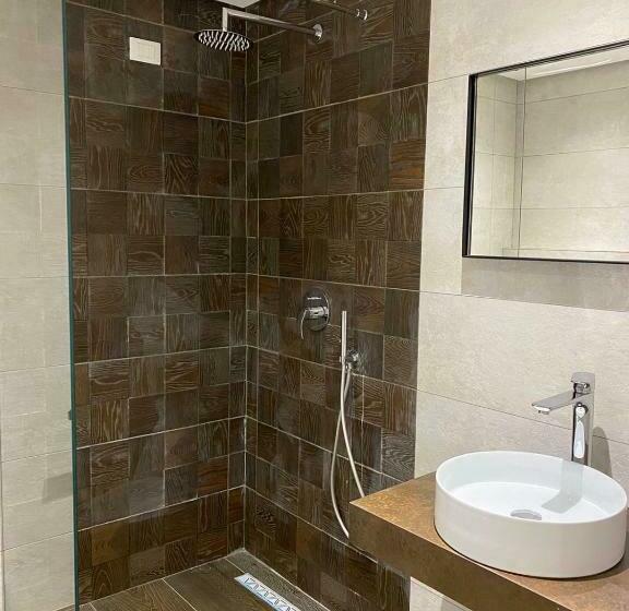 Chambre Supérieure, Eval Hotel Sarande