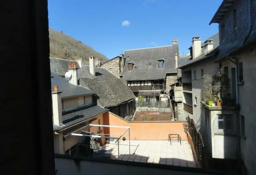 Standard-huone, Hôtel Restaurant Aux Armes D Estaing   Kb Hotel Group