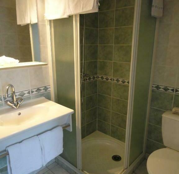 חדר סטנדרט, Hôtel Restaurant Aux Armes D Estaing   Kb Hotel Group