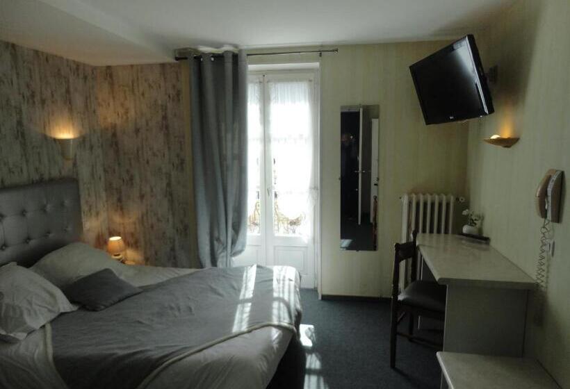 غرفة قياسية مطلة على الجبل, Hôtel Restaurant Aux Armes D Estaing   Kb Hotel Group