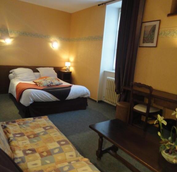 غرفة عائلية, Hôtel Restaurant Aux Armes D Estaing   Kb Hotel Group