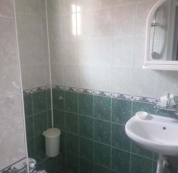 Standard Egyágyas Szoba Erkéllyel, къща за гости The Sunny Corner