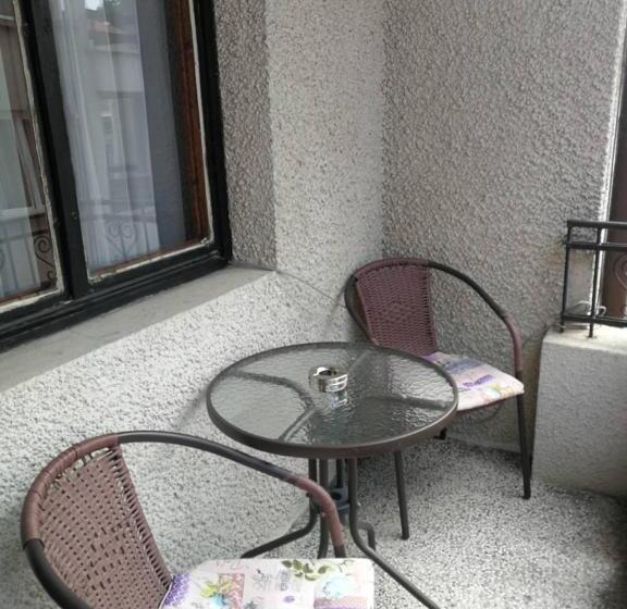 Habitació Estàndard amb Balconada, къща за гости The Sunny Corner