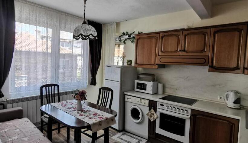 Estudio Familiar, къща за гости The Sunny Corner