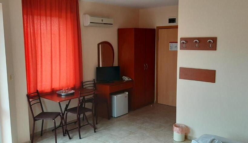 ファミリールーム, Morski Dar