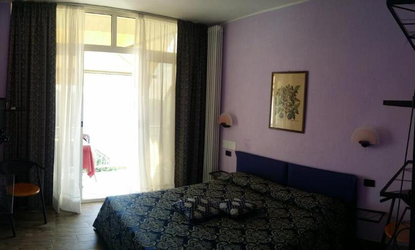 Номер Стандарт с Балконом, Panoramico Lago D Orta Adults Only