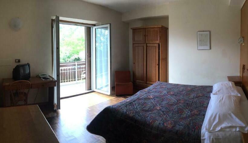 발코니 디럭스 룸, Parco Erosa