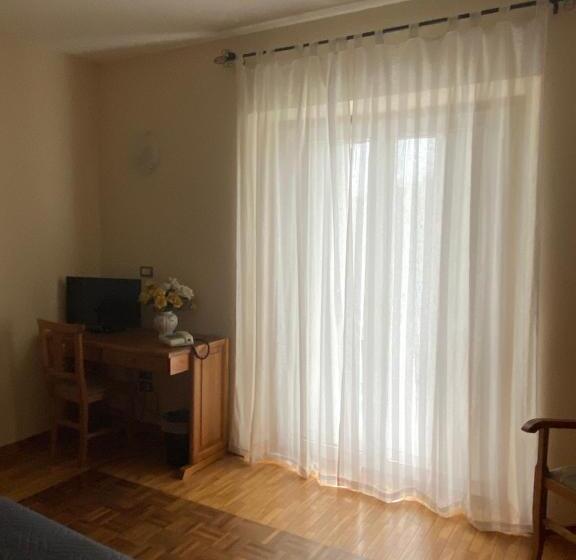 발코니 디럭스 룸, Parco Erosa