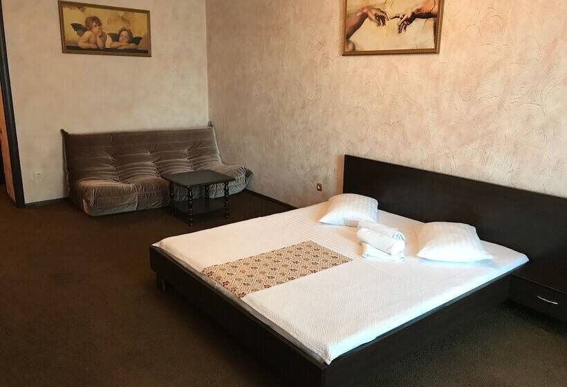 Cameră Superioară, Spadessa