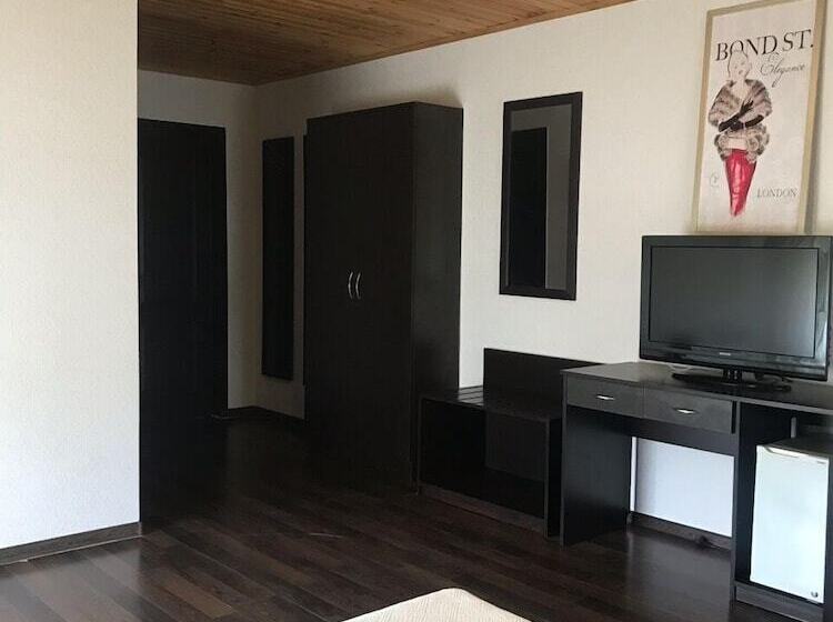 Cameră Superioară, Spadessa