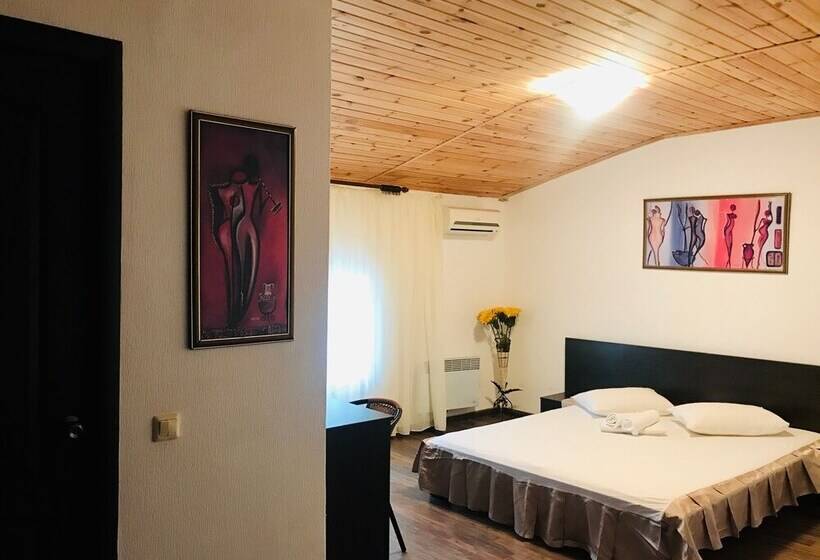 Cameră Superioară, Spadessa