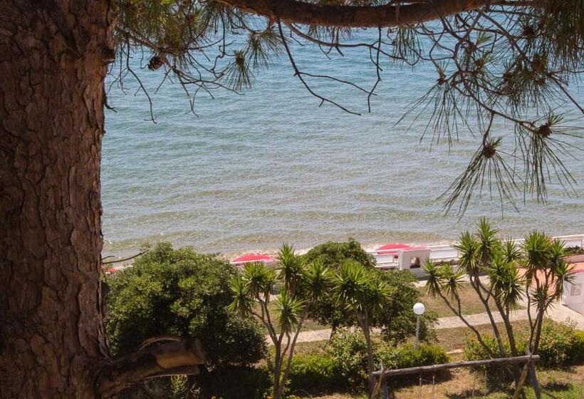 חדר סטנדרט לשלושה, Villa Sarina