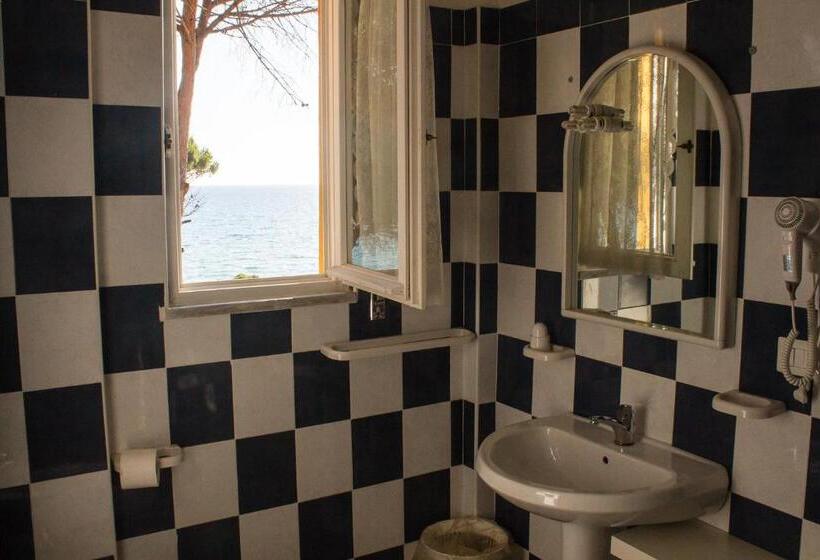 غرفة سوبيريور رباعية, Villa Sarina