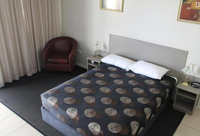 חדר אקזקיוטיב, Blackwater Motor Inn