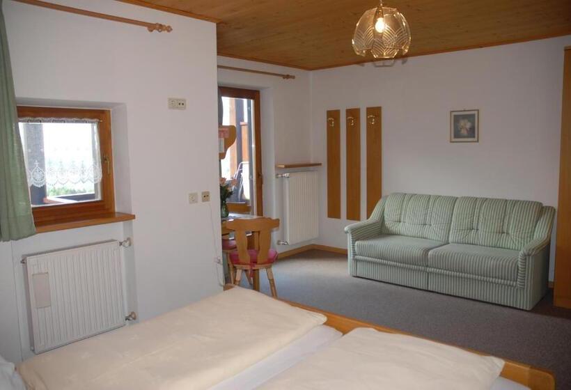 バルコニー付きスタンダードルーム, Garni Alpin