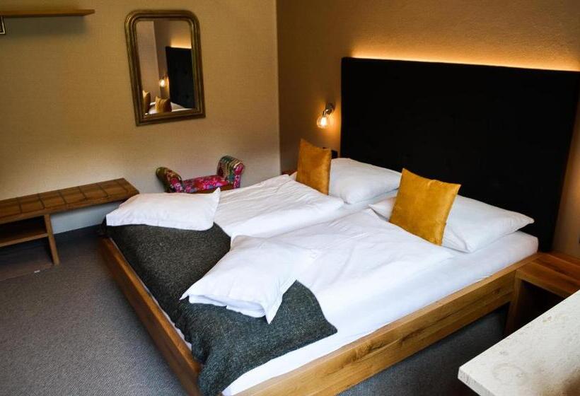 バルコニー付きスタンダードルーム, Garni Alpin