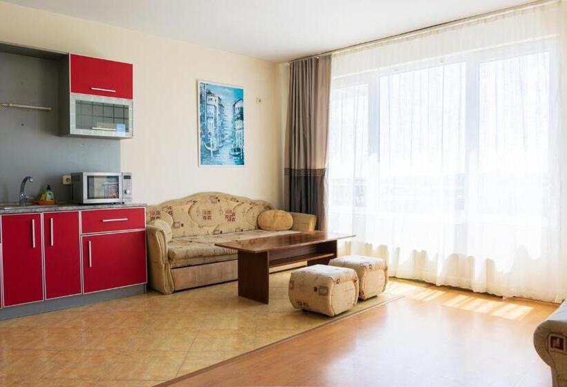 Студия Стандарт, Guest House Eos