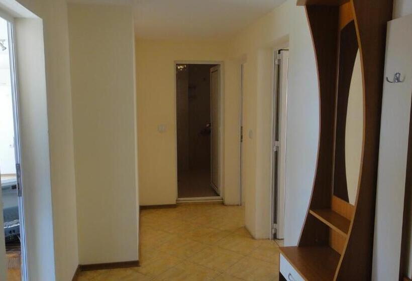 آپارتمان 2 خوابه, Guest House Eos