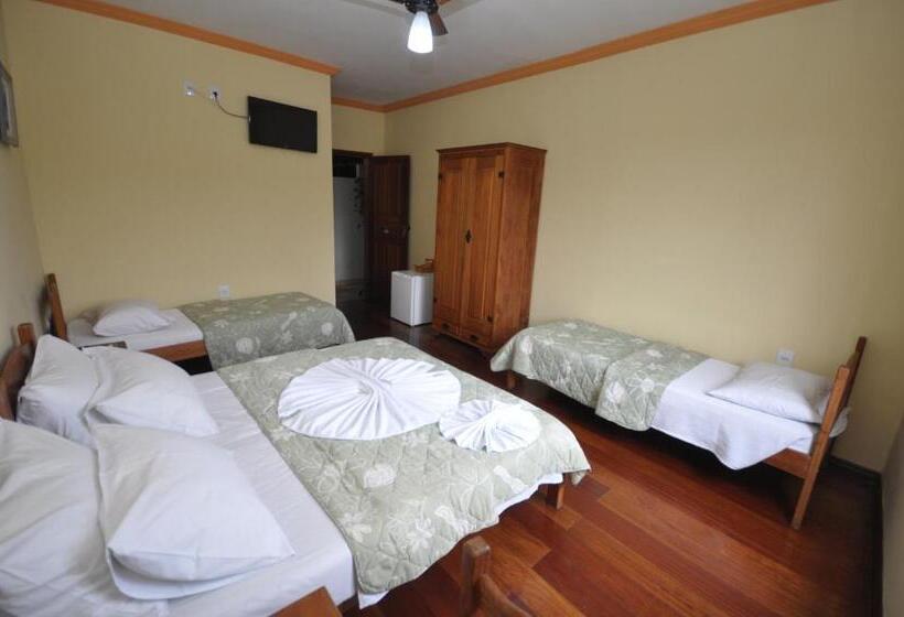 חדר סטנדרט לארבעה, Pousada Rainha Dos Anjos