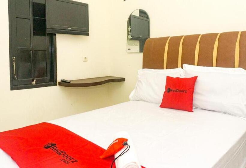 家庭间, Reddoorz Near Sentani Airport Jayapura