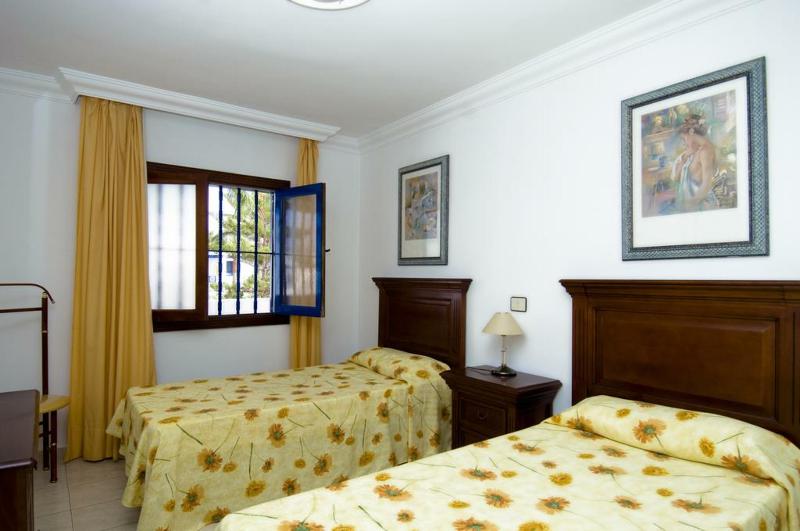 Семейный Номер, Reddoorz Near Sentani Airport Jayapura