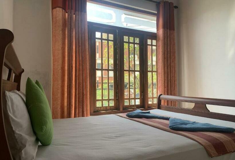 バス共有のスタンダードルーム, 360 Beach Residence