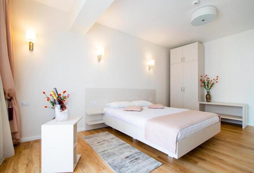 豪华房间, Bulevard