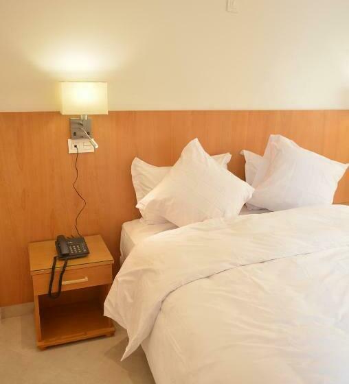 标准间, El Bachir