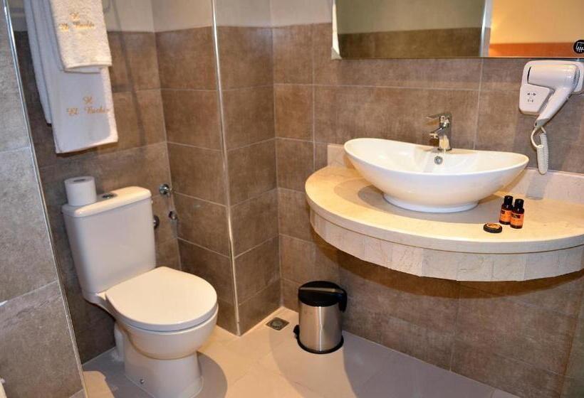 带阳台的豪华间, El Bachir