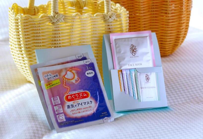 חדר משפחתי, Taoya Nikko Kirifuri