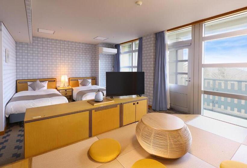 غرفة عائلية, Taoya Nikko Kirifuri