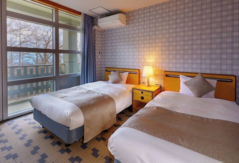 חדר משפחתי, Taoya Nikko Kirifuri