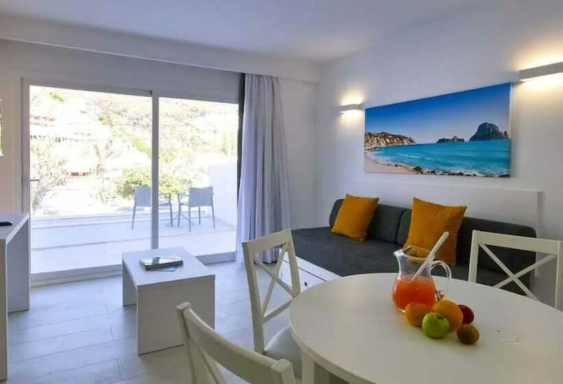 침실 1개 아파트, Balansat Resort