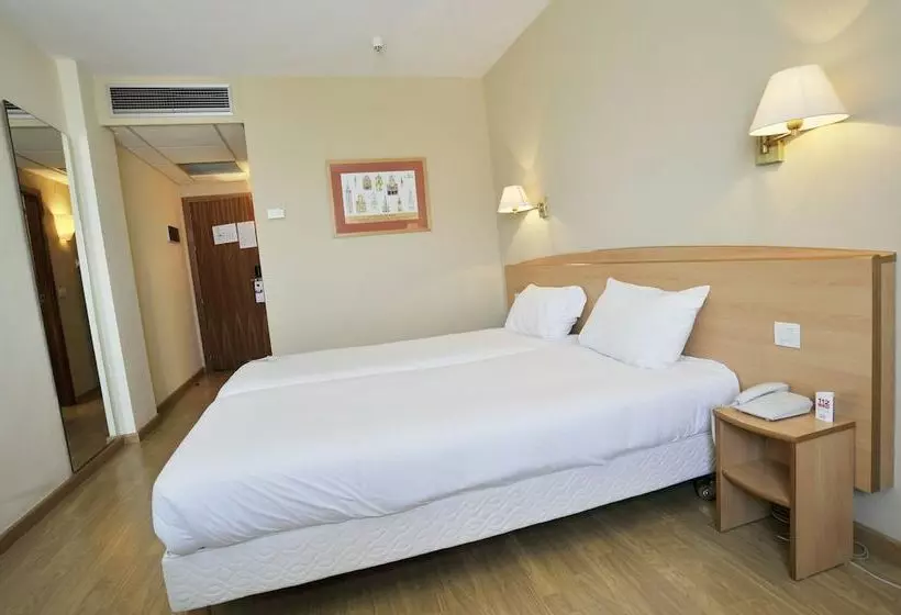 اتاق استاندارد, Travelodge Murcia