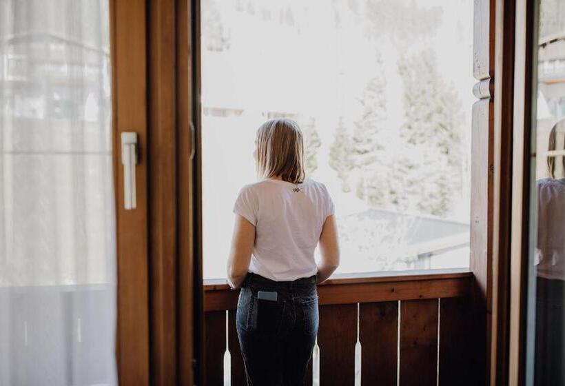 غرفة قياسية فردية مزودة بشُرفة, Dorfcafe Unken Hotelpension Swirtshaus Im Dorf