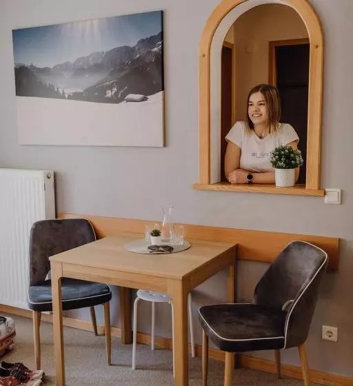 Standard-huone Parveke, Dorfcafe Unken Hotelpension Swirtshaus Im Dorf