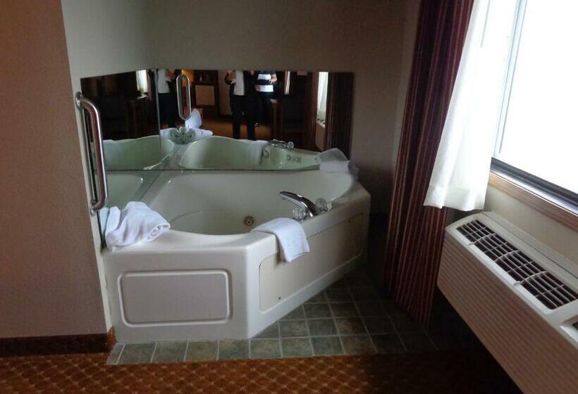Люкс Кровать Кинг, Americinn By Wyndham Coralville