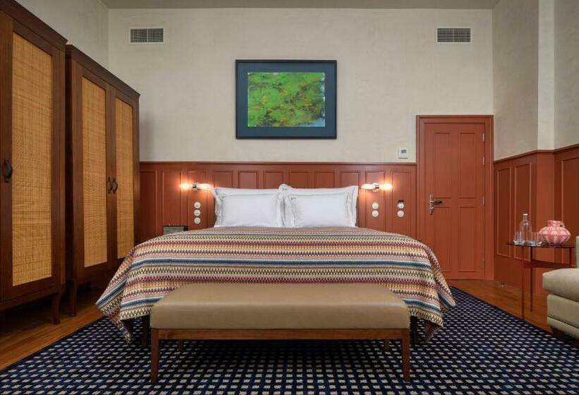 Quarto Prestige, Bairro Alto