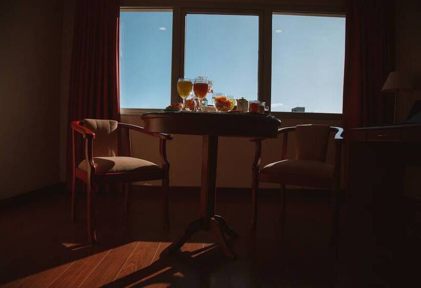 수피리어 룸, Casa Real