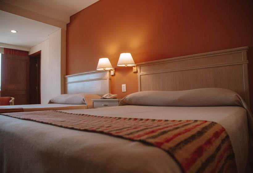 수피리어 룸, Casa Real