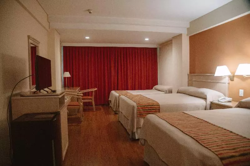 デラックストリプルルーム, Casa Real