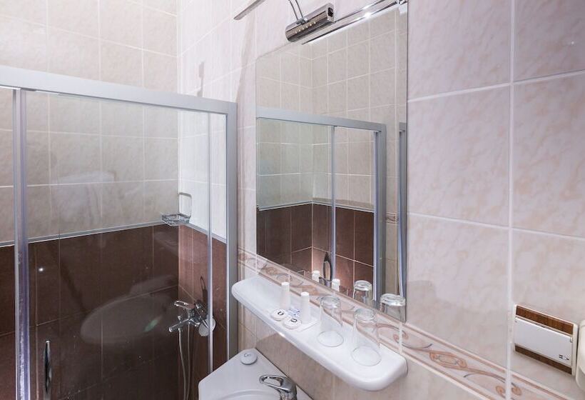 Номер Стандарт Трехместный, Club Phellos