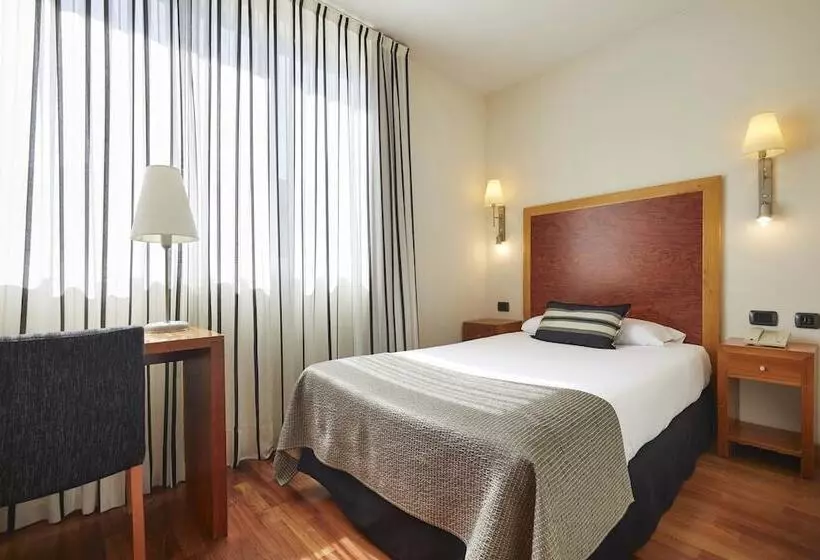 اتاق استاندارد یک نفره, Exe Plaza Delicias